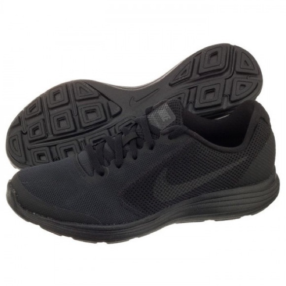 wmns nike revolution 3